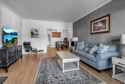 Image de Budget Friendly Two Bed Corporate Housing