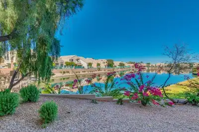 Image de Beautiful Ahwatukee Condo 2 King beds Heated Pool Jacuzzi and Gym!