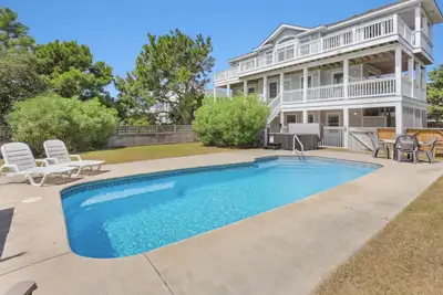 Image de Top of the Hill: Private Pool, Hot Tub & Sun Deck