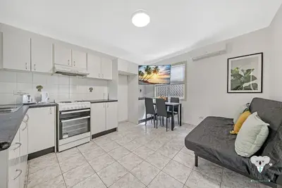 Image de KozyGuru | Cozy 1-Bedroom Granny Flat in Fairfield