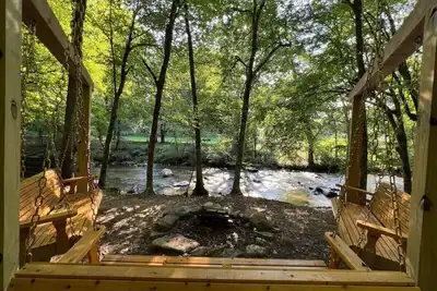 Image de River Retreat near Stone Mountain