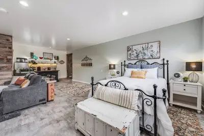 Image de Welcoming Guest Suite in Snohomish