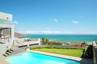 Image de Refined Comfort and Scenic Beauty at aVIEWor2