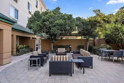 Image de Group Vacay! 3 Pet-friendly Units, with Free Parking and Outdoor Pool!