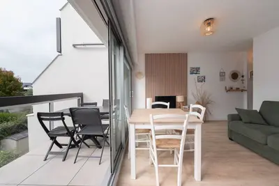 Image de Appartement 'Appartement Ty Soleil - Proche Mer' avec balcon et Wi-Fi