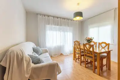 Image de Appartement 'La Serradilla' avec vue sur la montagne, terrasse privée et climatisation