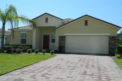 Image de Come stay at this amazing villa!