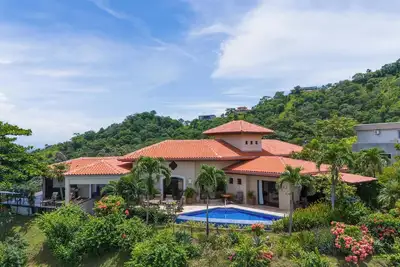 Image de Infinity Pool | Breathtaking Ocean Views