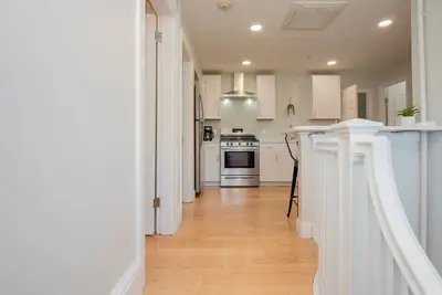 Image de Jennifer's Historic College Hill Apartment - The Lookout