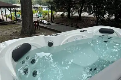 Image de Secluded Lake House on Lake Gaston, Nc