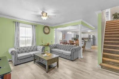 Image de Beachside Bliss  Block from the Shore - Seahorse