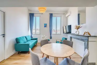 Image de \"Cosy\"' Elegant, Calm, Central, Bright