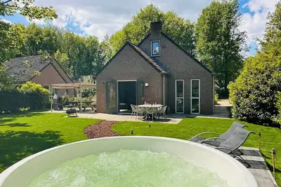 Image de Lovely forest Cottage for families or a group of friends!