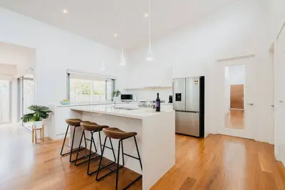 Sea Breeze Pacific Drive Torquay