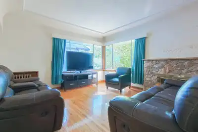 Image de Spacious 3 Bdr House @ South Van