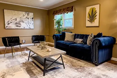 Image de Grand Lakeview Retreat Near Town • Game Rm • 4br