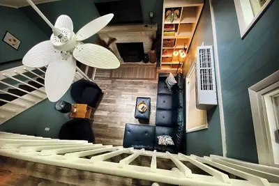 Image de Cozy 4-bedroom chalet in the Hideout with WiFi, Ac
