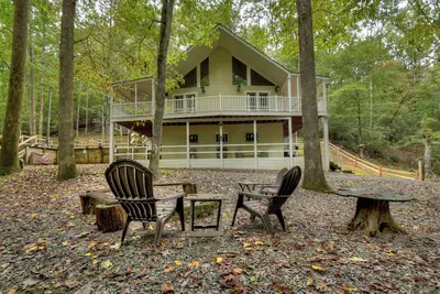 Image de Fern Gully | Pet Friendly | Creekside | Fire Pit