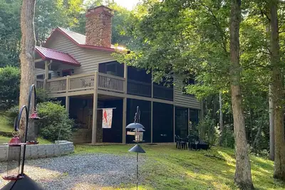 Image de Serenity Creek | Pet Friendly | Hot Tub | Fire Pit |
