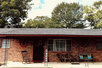 Image de Murfreesboro Arkansas walking distance in town 1. 9 miles to Crater of Diamond's