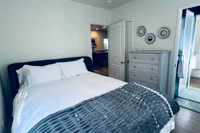 Image de Steps to the beach. Charming 2-bedroom 1 bath cottage in lovely Hermosa Beach