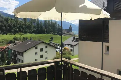 Image de Soothing 2 1/2 room apartment in Falera with stunning mountain views.