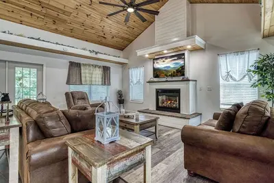 Image de Bearskin Getaway-in the heart of the Arts and Crafts area, 10 min to Gatlinburg!