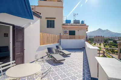 Image de Zisa Top Romantic terrace & private outdoor Jacuzzi
