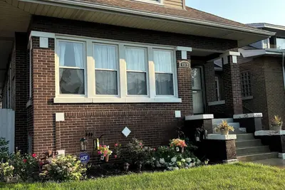 Image de 3-bedroom apt. on North Side! Great location between downtown and the airport.