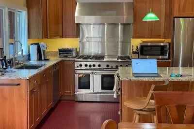 Image de Luxury Newly Renovated 3 Bedroom Home Close to Brattleboro and Mount Snow