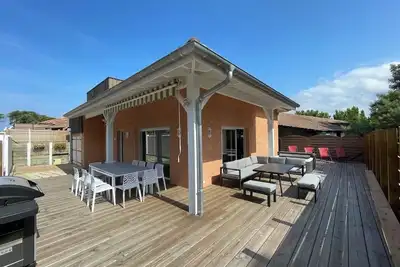 Image de Villa familiale de standing, meublé 4*, 10/12 personnes, plage à 150m, Spa, golf