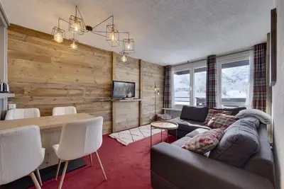 Image de 2ème étage, balcon, télévision, casier à ski, 41m², Tignes