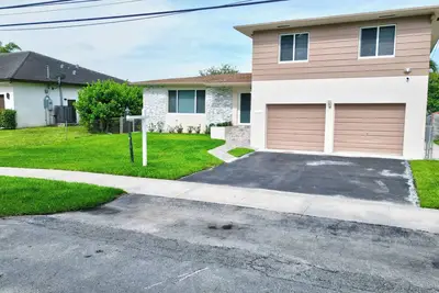 Image de Spacious 4-bedroom house with Ac, WiFi in vibrant Miami