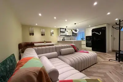 The Luxurious Hideaway
