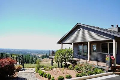 Image de Beautiful home, stunning views in the heart of the wine country
