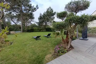 Image de maison a deux pas du centre bourg et a moins de  3 km des  plages de sable
