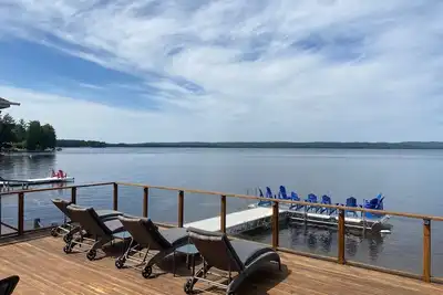 Image de Incredible views, ample amenities & cozy atmosphere