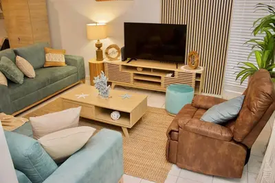 Image de Island elegance meets comfort – your perfect Aruba getaway awaits!