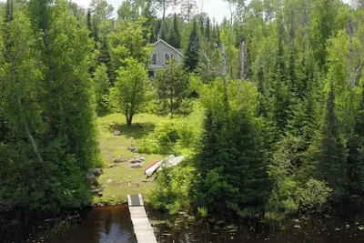 Image de Large modern home on 8 private acres Pike River Flowage-Lake Vermilion Adjacent