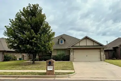 Image de Beautiful Cozy Edmond Home - 4bed 2bath