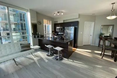 Image de Stunning Riverfront Condo in East Village - Amazing Views!