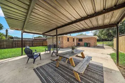 Image de Seabrook Comfort Home: El Jardin Beach & Bbq