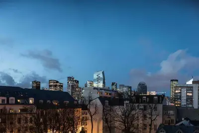Image de Vue La Défense, Contemporain, tout confort.