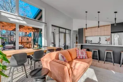 Image de L'Apogée certifié Bienvenue Cyclistes avec spa privé dans le boisé