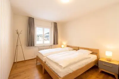 Image de Appartement de vacances St-Moritz pour 1 - 6 personnes avec 3 chambres à coucher - Appartement de va