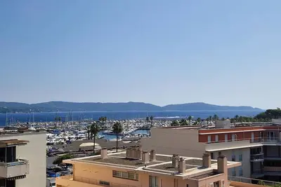 Image de Charmant appart climatisé 2 chambres avec terrasse et cuisine équipée