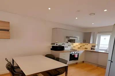 Image de Stylish 2-Bed House | Gated Community | Garden & Netflix