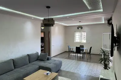 Charming 2-bedroom apartment in marvelous Marrakech with Ac, WiFi