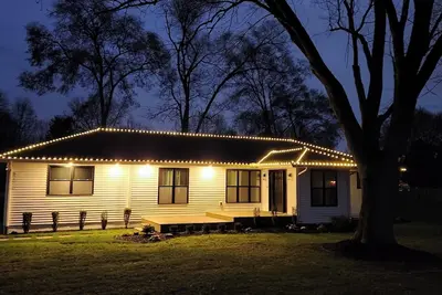 Image de Modern 4-bedroom house close to restaurants - 10 minutes from Notre Dame Stadium