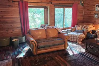 Image de Spacious 4-bedroom house in charming Quincy with Ac, WiFi